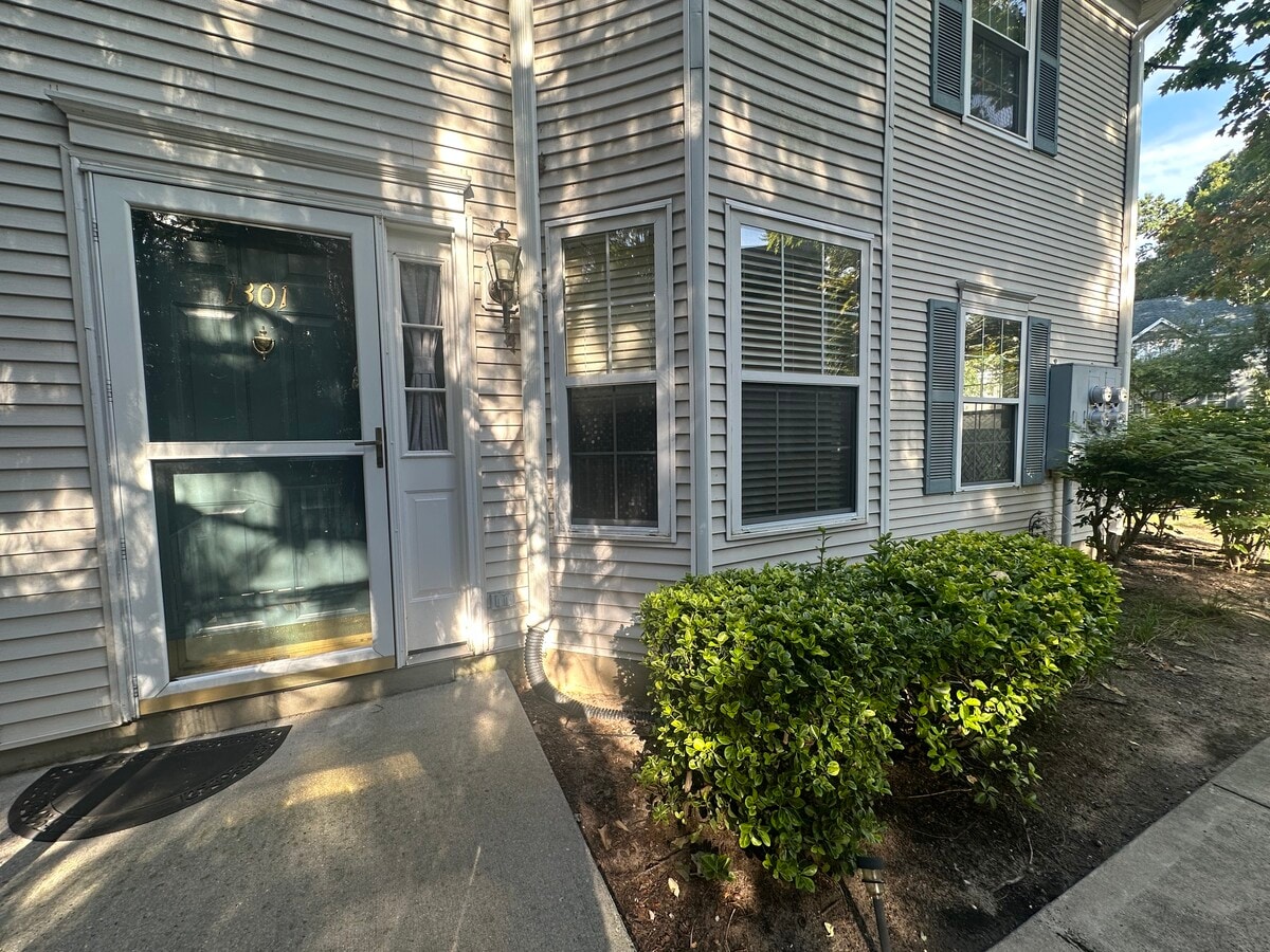 Photo - 1301 Cypress Ln Condo