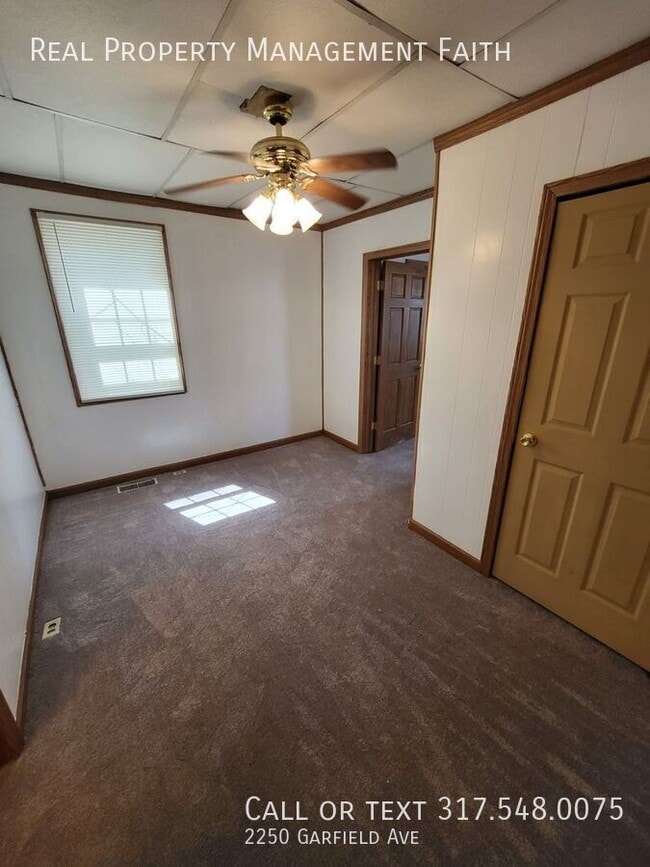 Photo - 2250 Garfield Ave