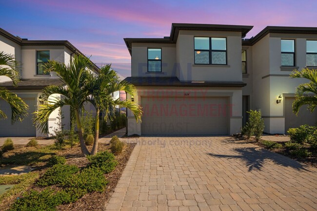 Beautiful 3 Bedroom Townhome in Avanti at ... - Beautiful 3 Bedroom Townhome in Avanti at ...