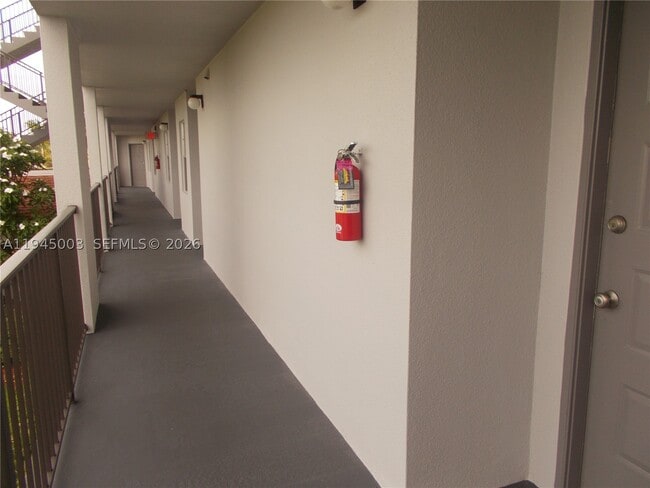 Photo - 1400 SW 124th Terrace Unit 205Q