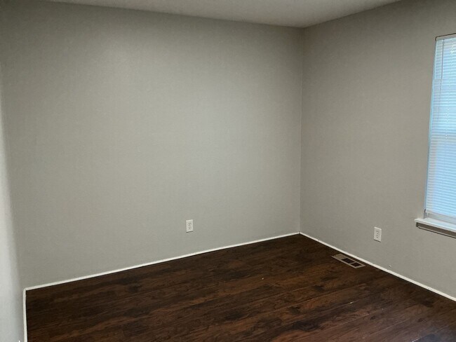 Photo - 27 Brianfield Dr Unidad A