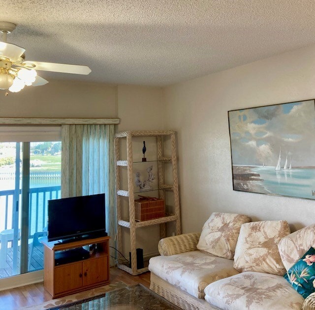 Photo - 226 W Houston St Unidad 216