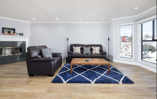 Photo - 237 Lee Ave Unidad 237