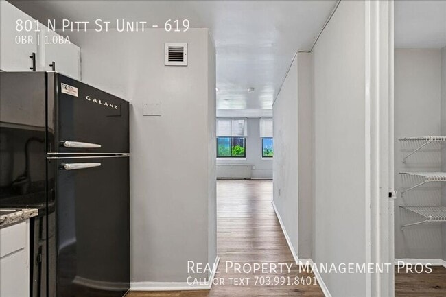 Photo - 801 N Pitt St Unit 619