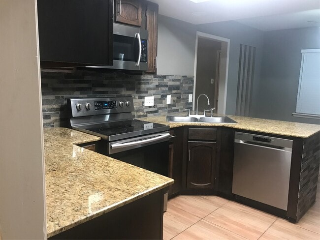 Photo - 8110 Streamside Dr