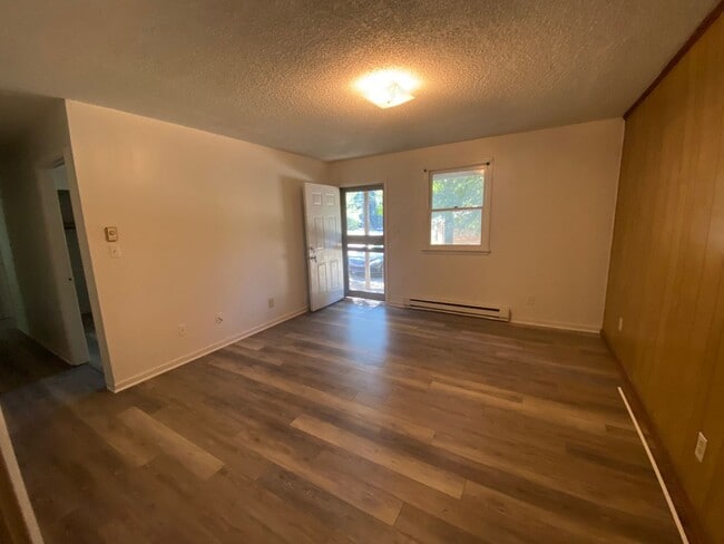 Photo - 217 Osborne St Unidad A