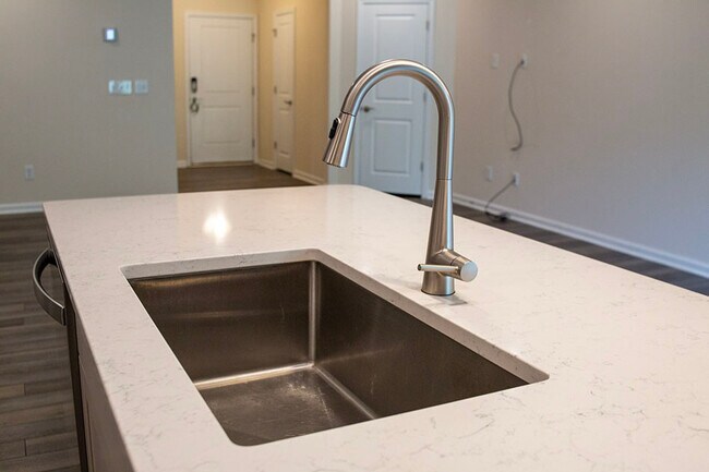 Photo - 400 White Oak Ridge Dr