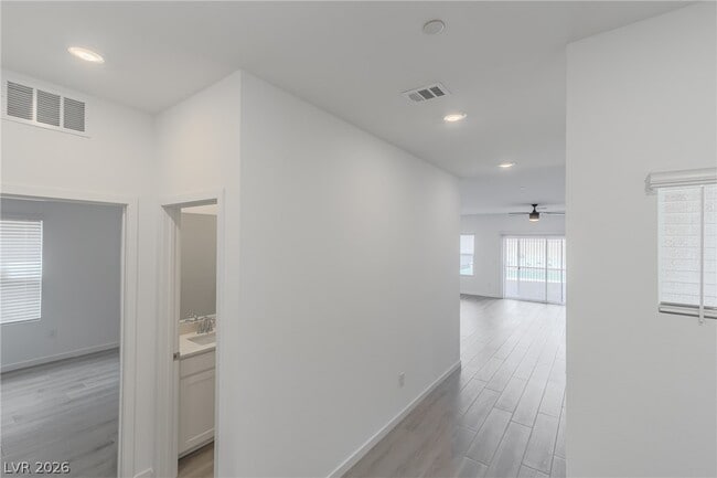 Photo - 9958 Oliver Hls Ave