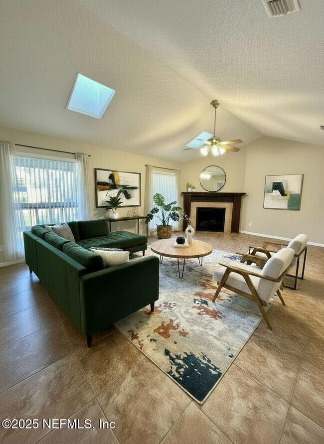 Photo - 3801 Crown Point Rd Unidad 3082