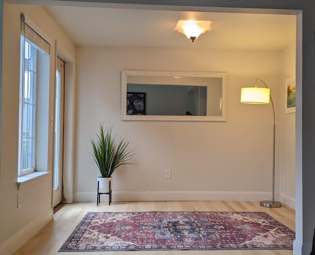 Building Photo - 17580 NW Springville Rd Unit #20 Rental