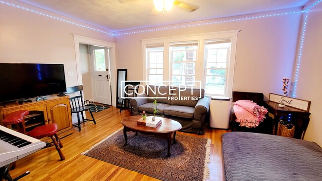 Photo - 158 W Adams St Condo Unit 1A