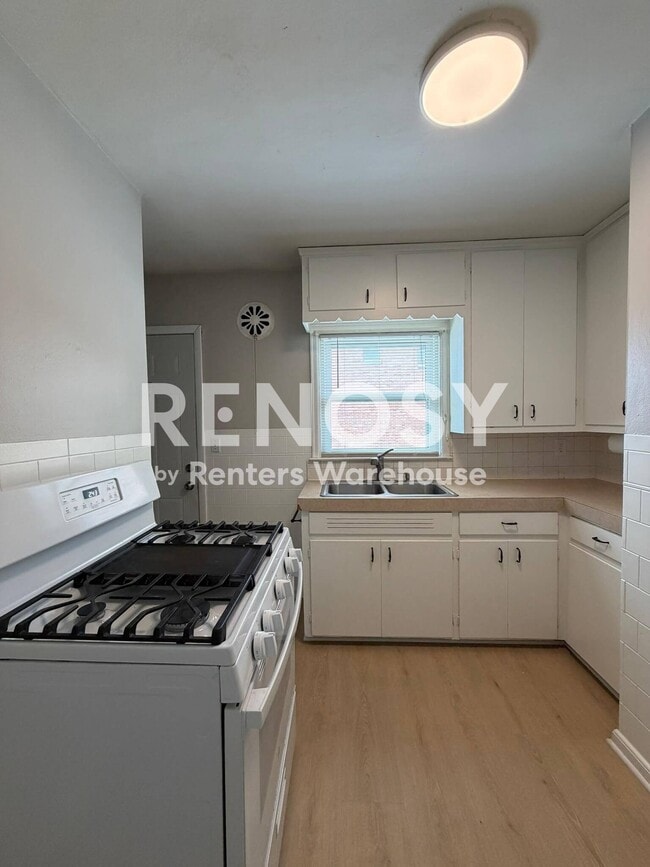 Photo - 1144 Polk Blvd