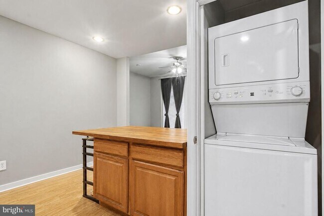Photo - 1936 N 7th St