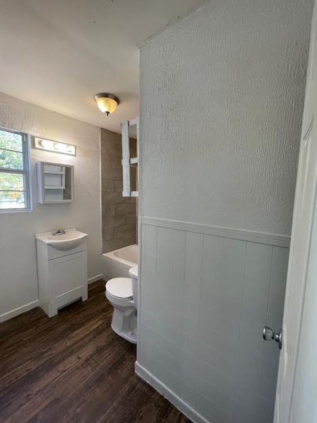 Photo - 1505 N 25th St