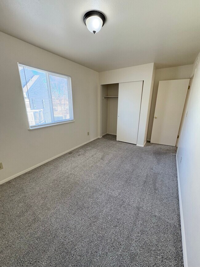 Country Crossing Apartments