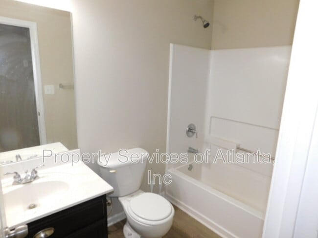 Photo - 101 Moss Pointe Dr
