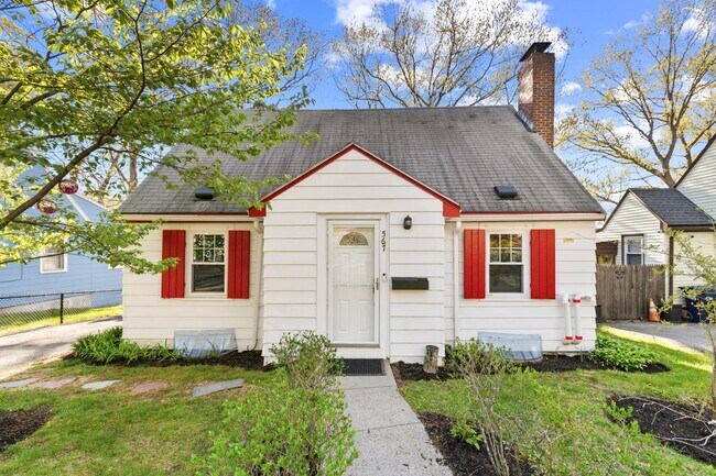 Photo - 567 Poplar St