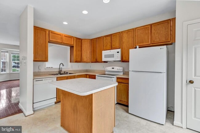 Photo - 10030 Tallahassee Pl