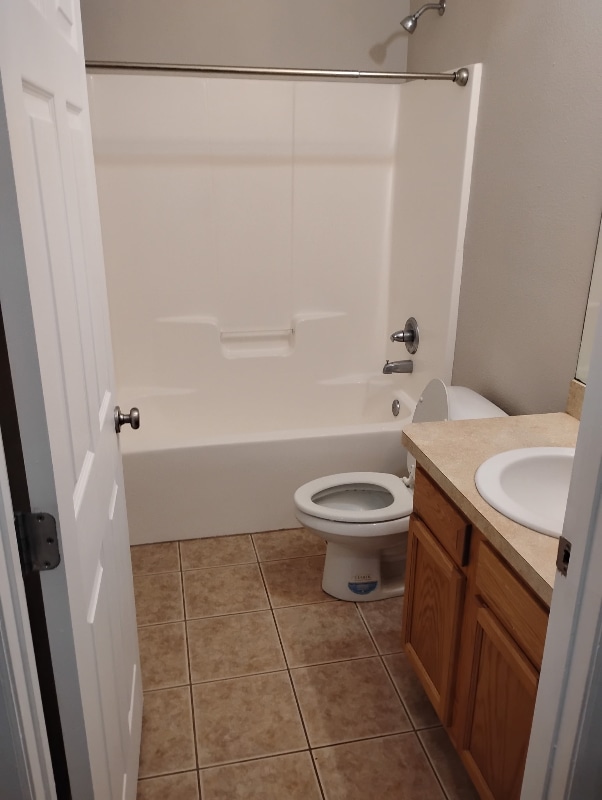 Photo - 627 NE Washington St