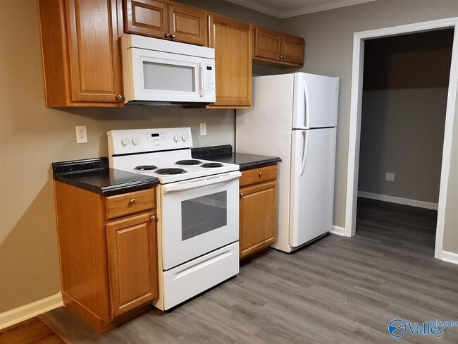Photo - 300 Beirne Ave NE