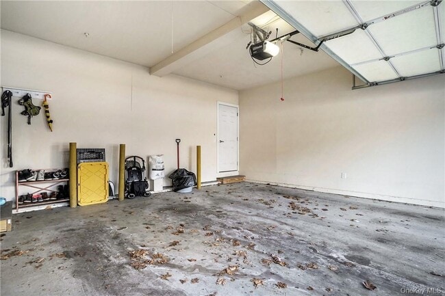 Photo - 297 W Post Rd