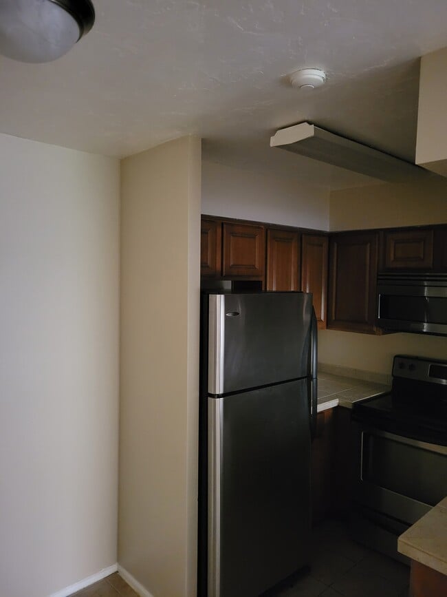 Photo - 1810 E Blacklidge Dr Unit 503