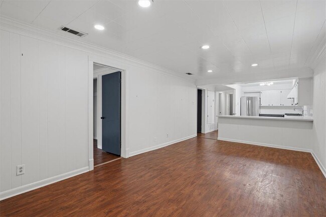 2204 Santa Rita St