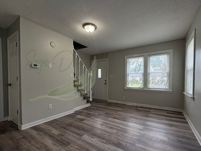Photo - CHARMING HOME IN BLUE SPRINGS!!!