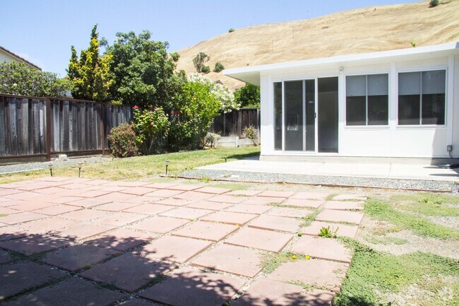 Building Photo - Cozy Single-Level Home in Niles, Fremont