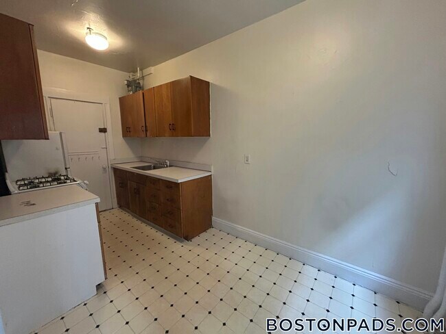 Photo - 1171 Boylston St Unit 2