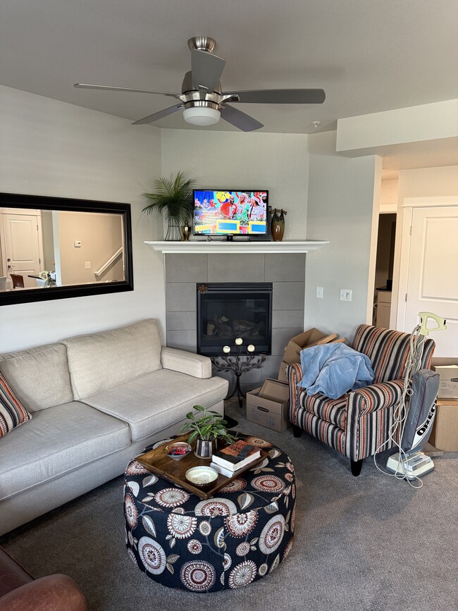 2608 Kansas Dr