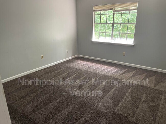 Photo - 3881-3883 Jasmine Dr