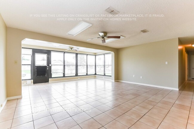 Photo - 1601 Stafford Rd