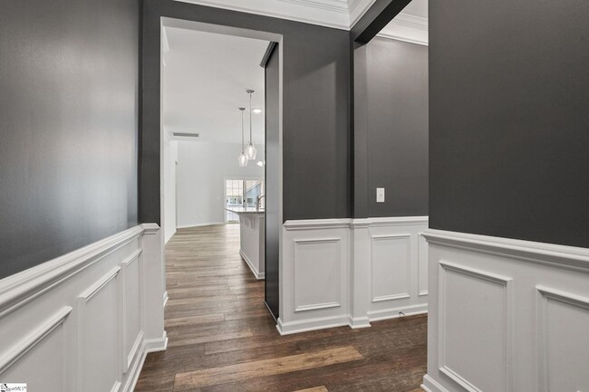 Photo - 829 Appleby Dr