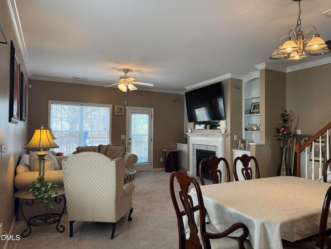 Photo - 2044 Metacomet Way