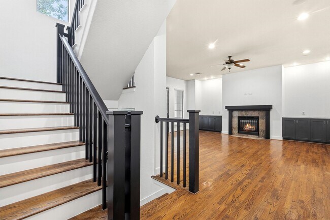 Photo - 1605 W 14th St