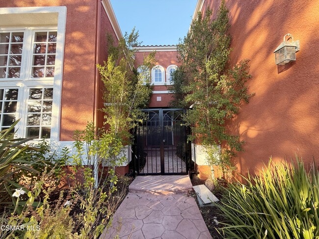 Photo - 267 High Meadow St