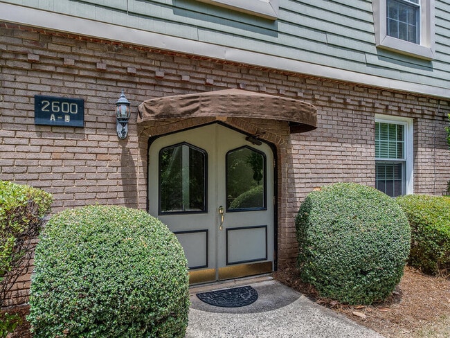 Photo - 2600 Park Rd Unit D