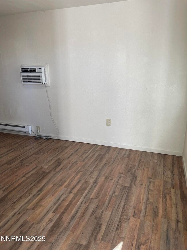 Photo - 180 Mortensen Ln