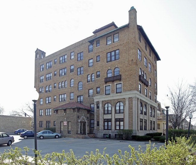 Casanova Apartments