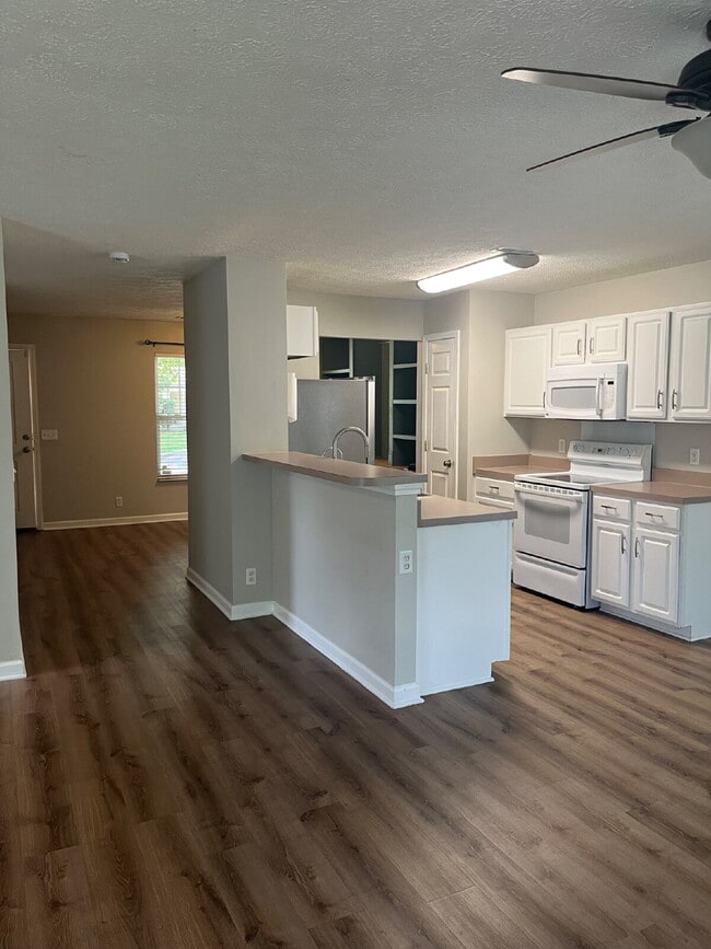 "Spacious 4-Bedroom Gem in Hermitage with 2.5 Baths and 1,824 Sq Ft of Comfort!"