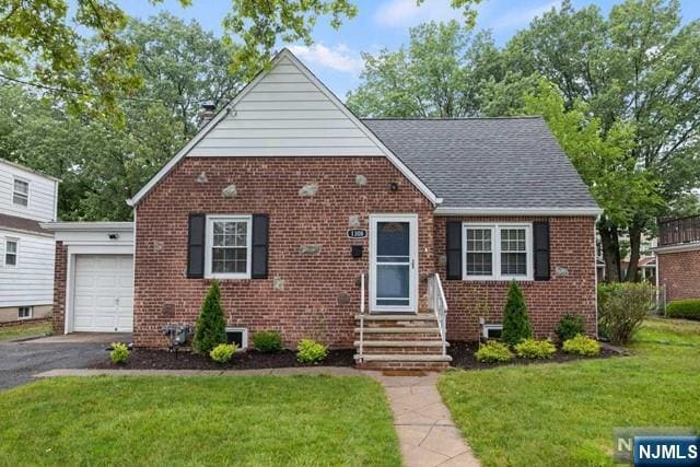 Building Photo - 13-08 Plaza