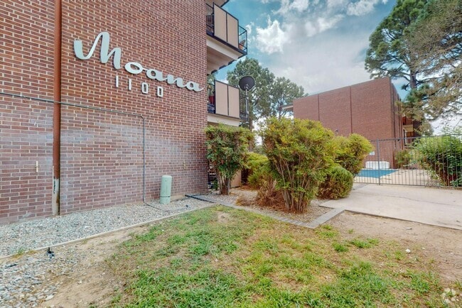 Building Photo - 1100 Alvarado Dr SE Unit 105 Rental