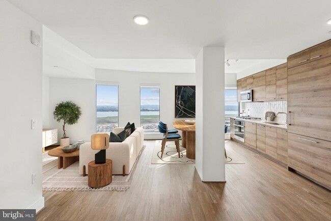 Building Photo - 244 19th Ct S Unit PH 2625 Rental