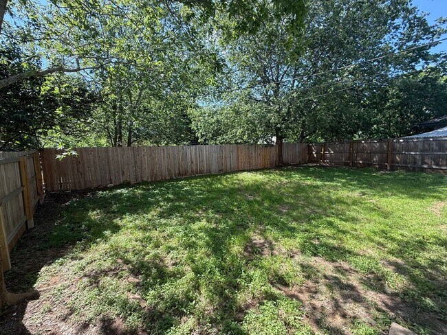 Photo - 8508 Apple Carrie Cove Unit B