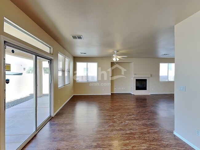 743 Blue Barrel St