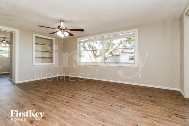 Photo - 2912 Puma Dr