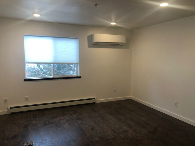 1030 S Catlin St Unit 201
