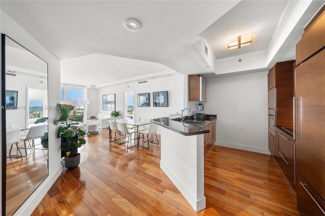 Building Photo - 450 Alton Rd Unit 1610