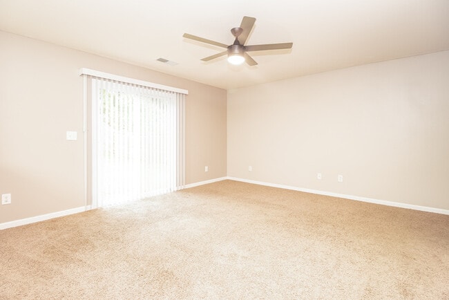 Photo - 192 Green Garden Dr